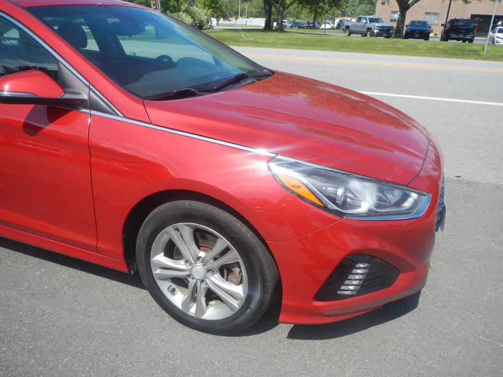 Photo 13 of this HYUNDAI SONATA