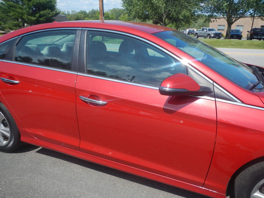 Photo 14 of this HYUNDAI SONATA