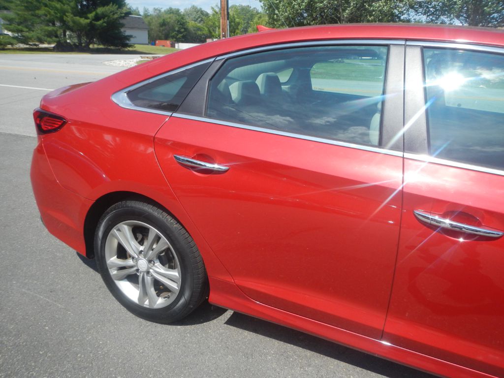 Photo 15 of this HYUNDAI SONATA