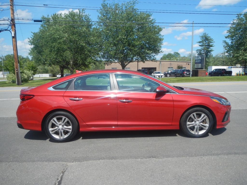 Photo 16 of this HYUNDAI SONATA