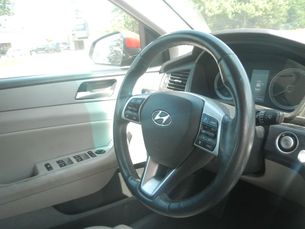 Photo 22 of this HYUNDAI SONATA