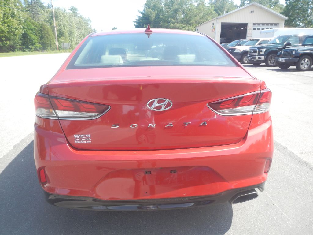 Photo 31 of this HYUNDAI SONATA