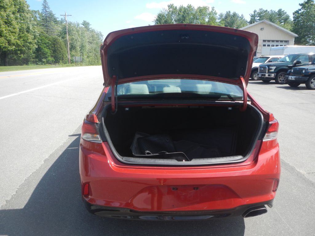 Photo 33 of this HYUNDAI SONATA
