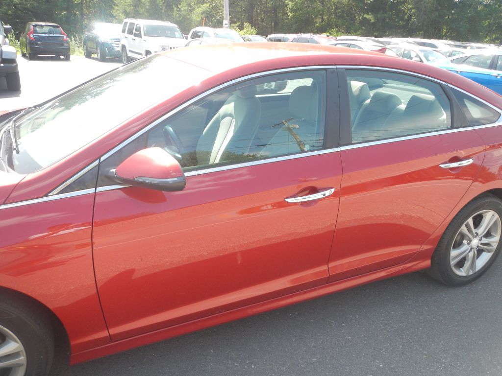 Photo 36 of this HYUNDAI SONATA
