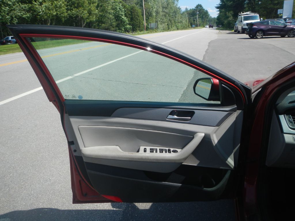 Photo 44 of this HYUNDAI SONATA