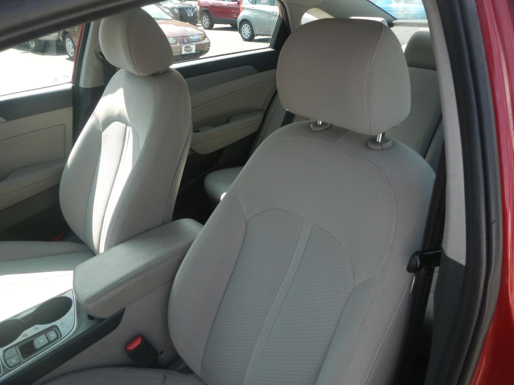 Photo 46 of this HYUNDAI SONATA