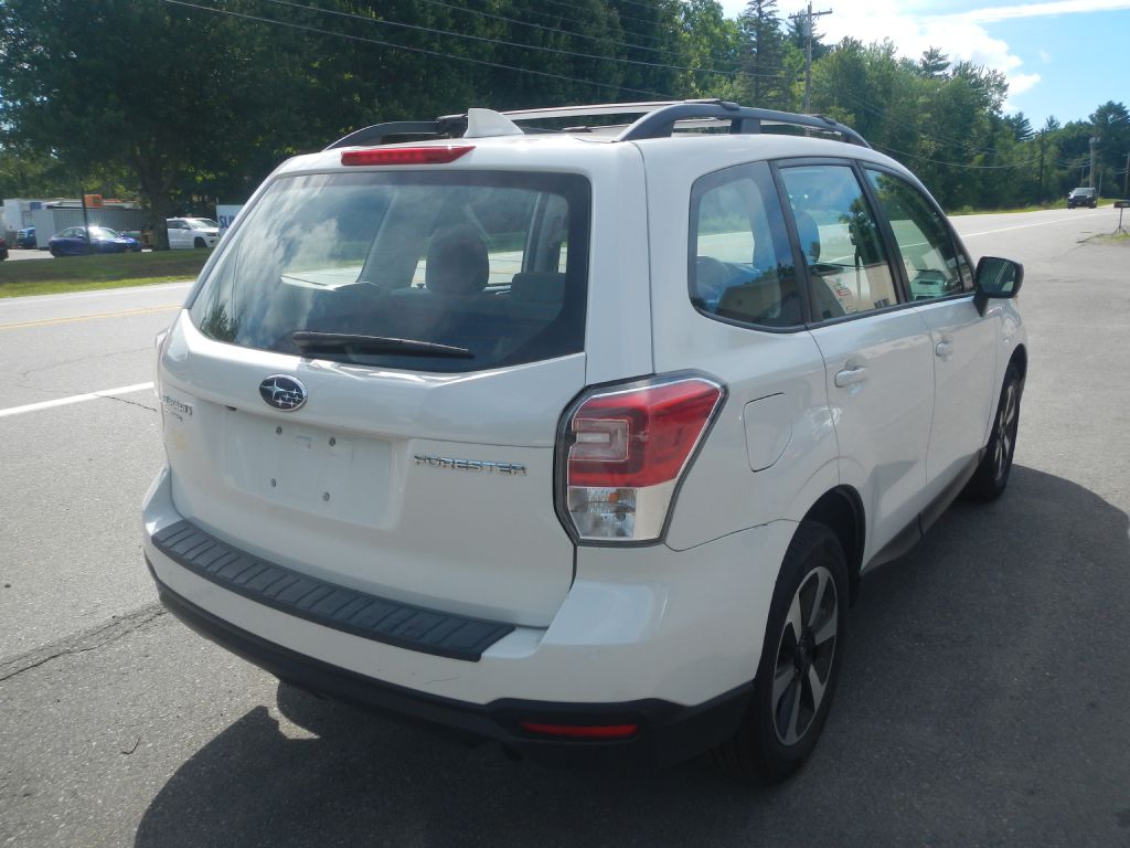 Photo 6 of this SUBARU FORESTER AWD