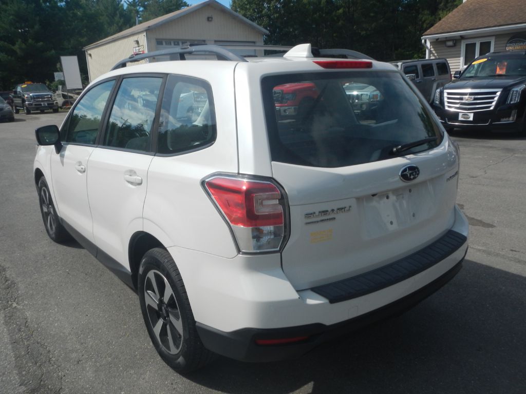 Photo 7 of this SUBARU FORESTER AWD
