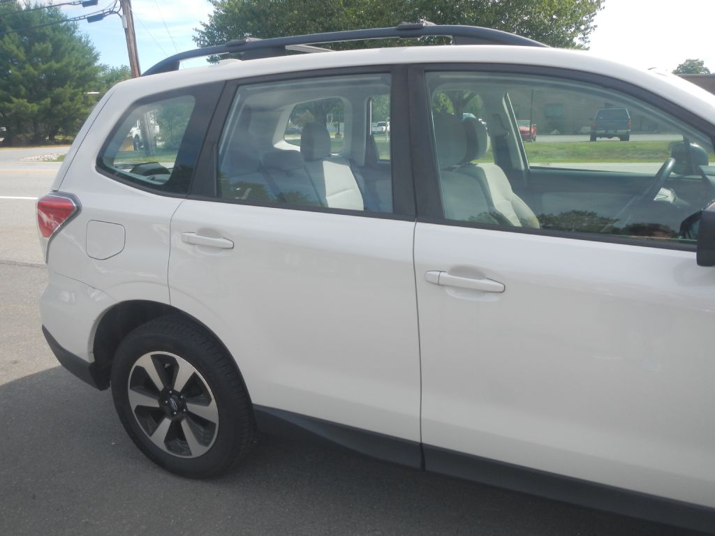 Photo 14 of this SUBARU FORESTER AWD