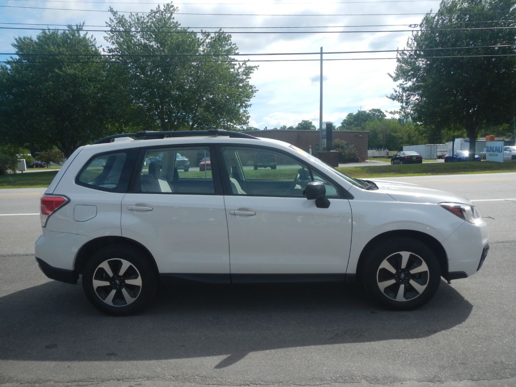 Photo 15 of this SUBARU FORESTER AWD