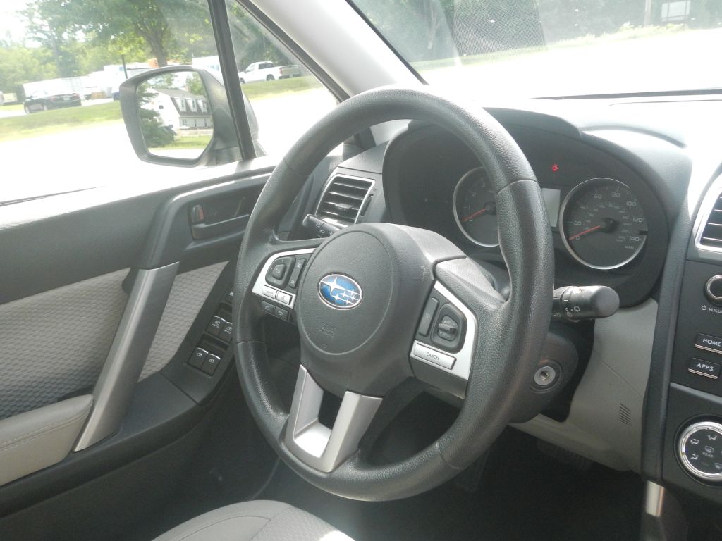 Photo 21 of this SUBARU FORESTER AWD