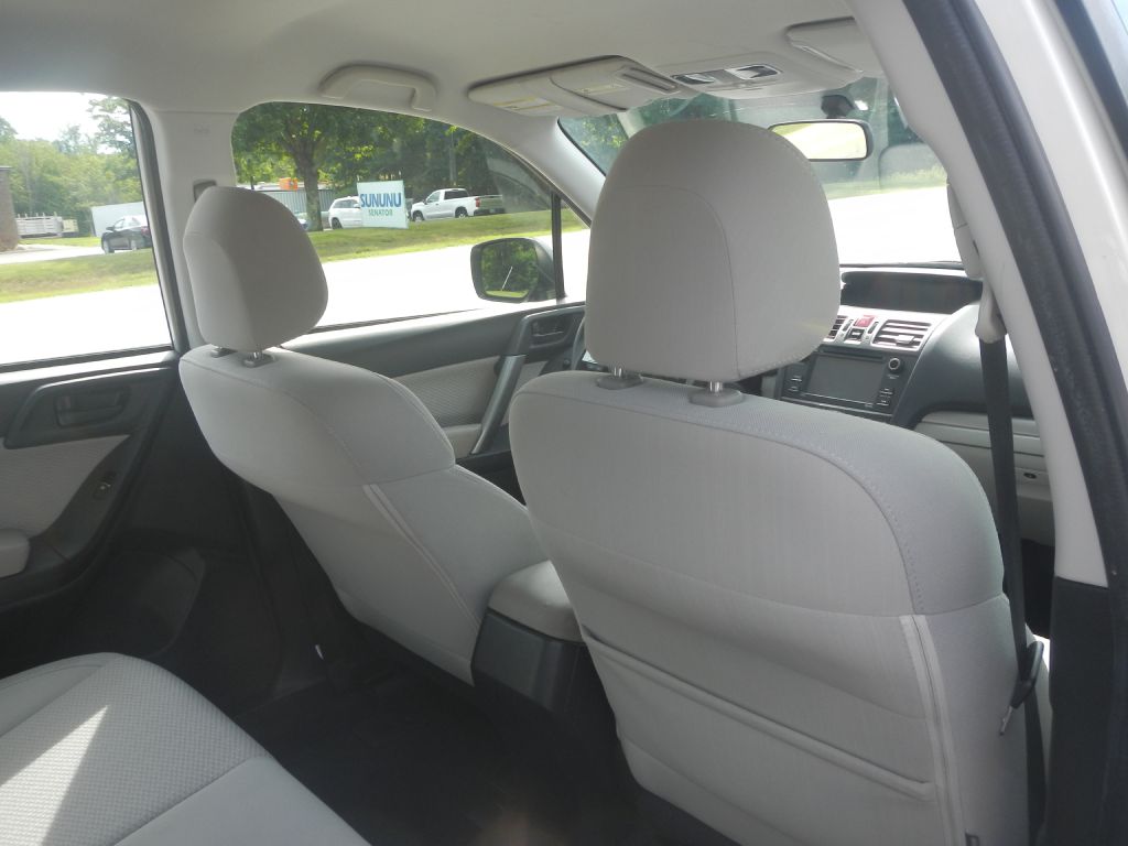 Photo 28 of this SUBARU FORESTER AWD