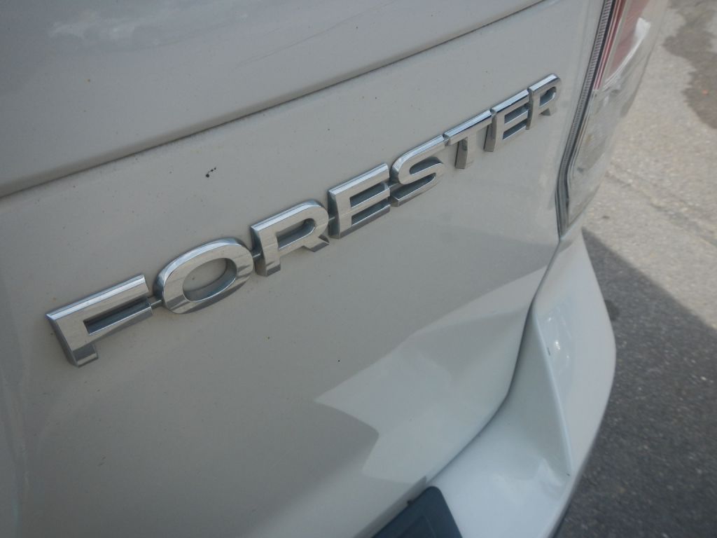 Photo 34 of this SUBARU FORESTER AWD