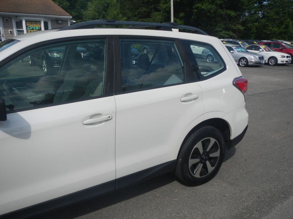 Photo 38 of this SUBARU FORESTER AWD