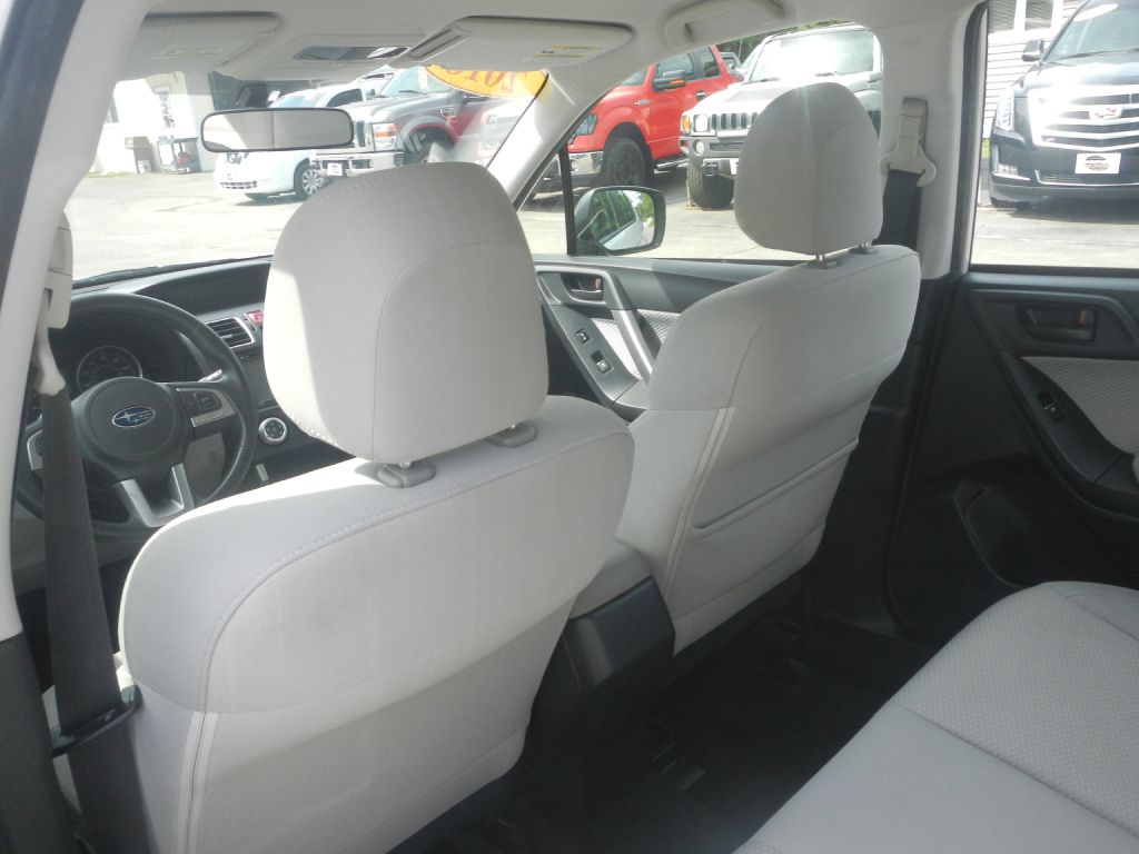 Photo 44 of this SUBARU FORESTER AWD