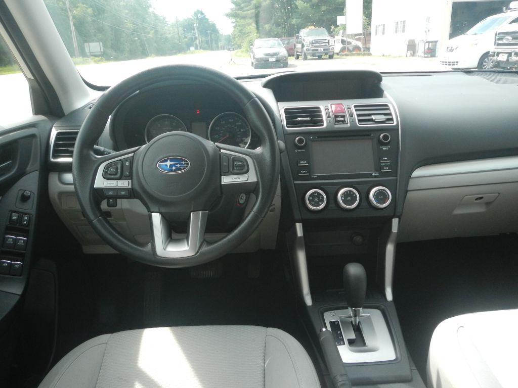 Photo 45 of this SUBARU FORESTER AWD