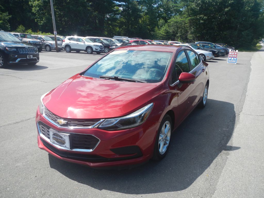 Photo 2 of this CHEVROLET CRUZE