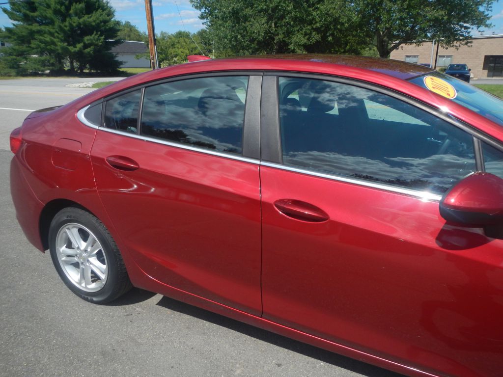 Photo 13 of this CHEVROLET CRUZE