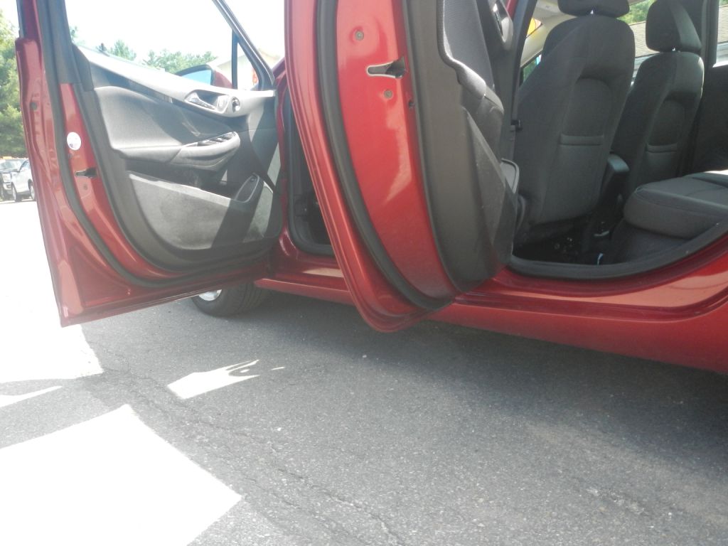 Photo 41 of this CHEVROLET CRUZE