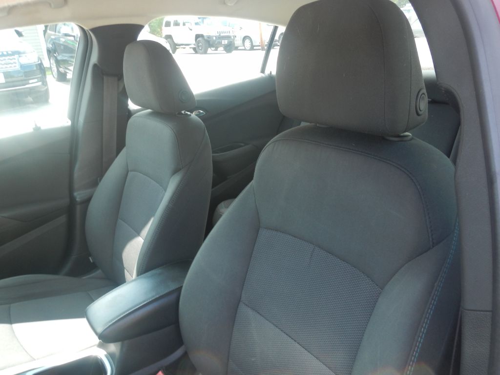 Photo 50 of this CHEVROLET CRUZE