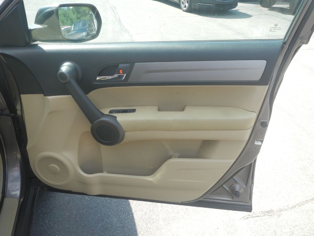 Photo 18 of this HONDA CR-V