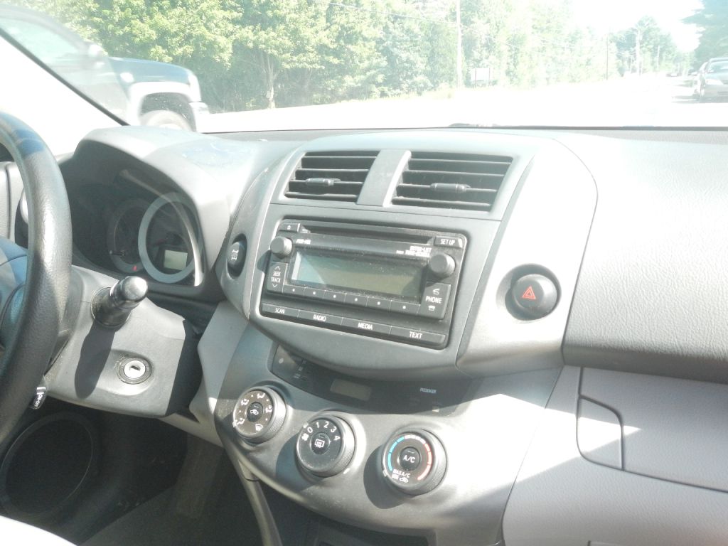 Photo 21 of this TOYOTA RAV4 4WD