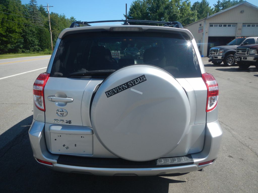 Photo 31 of this TOYOTA RAV4 4WD