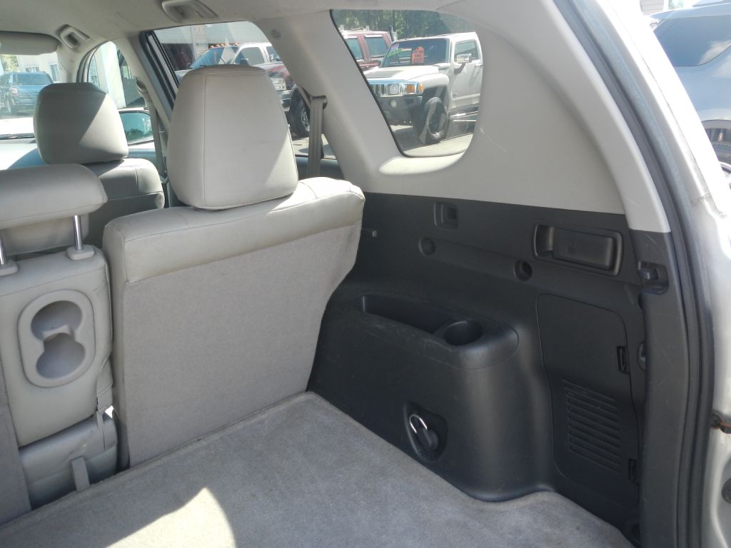 Photo 36 of this TOYOTA RAV4 4WD