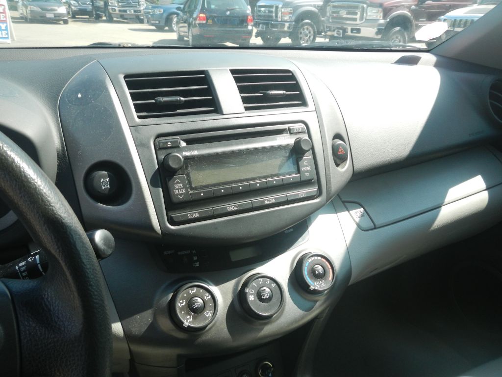 Photo 50 of this TOYOTA RAV4 4WD