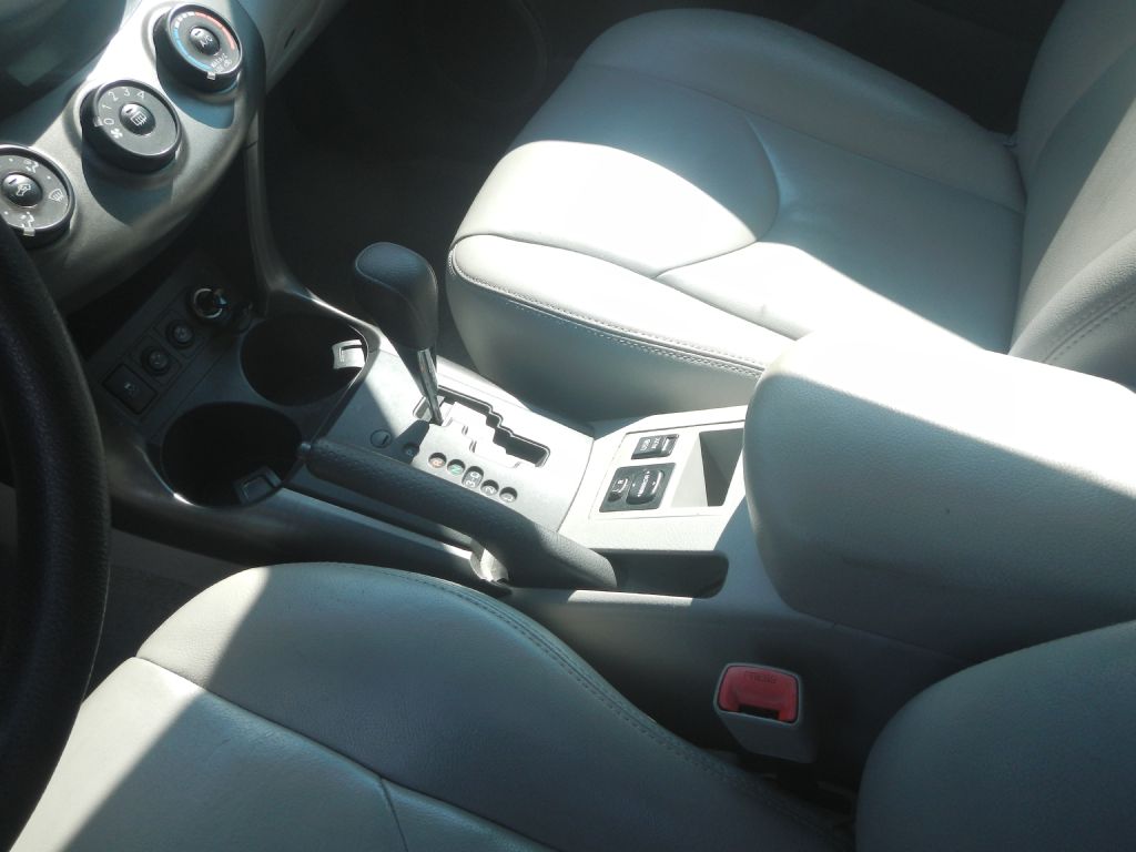 Photo 52 of this TOYOTA RAV4 4WD