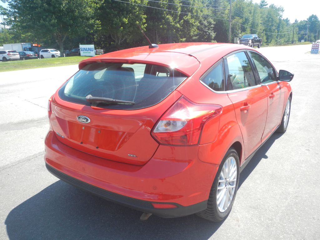 Photo 6 of this FORD FOCUS