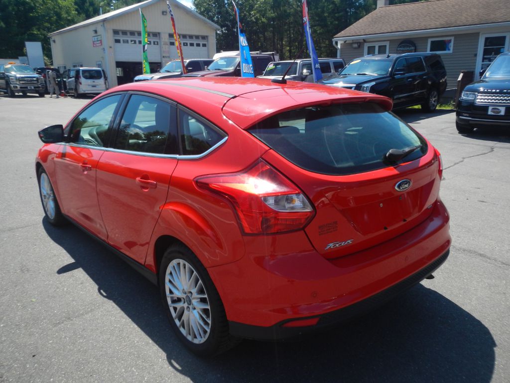 Photo 7 of this FORD FOCUS