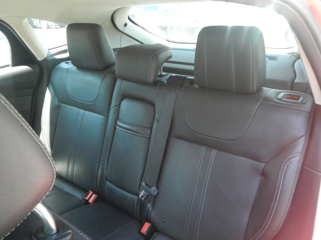 Photo 8 of this FORD FOCUS