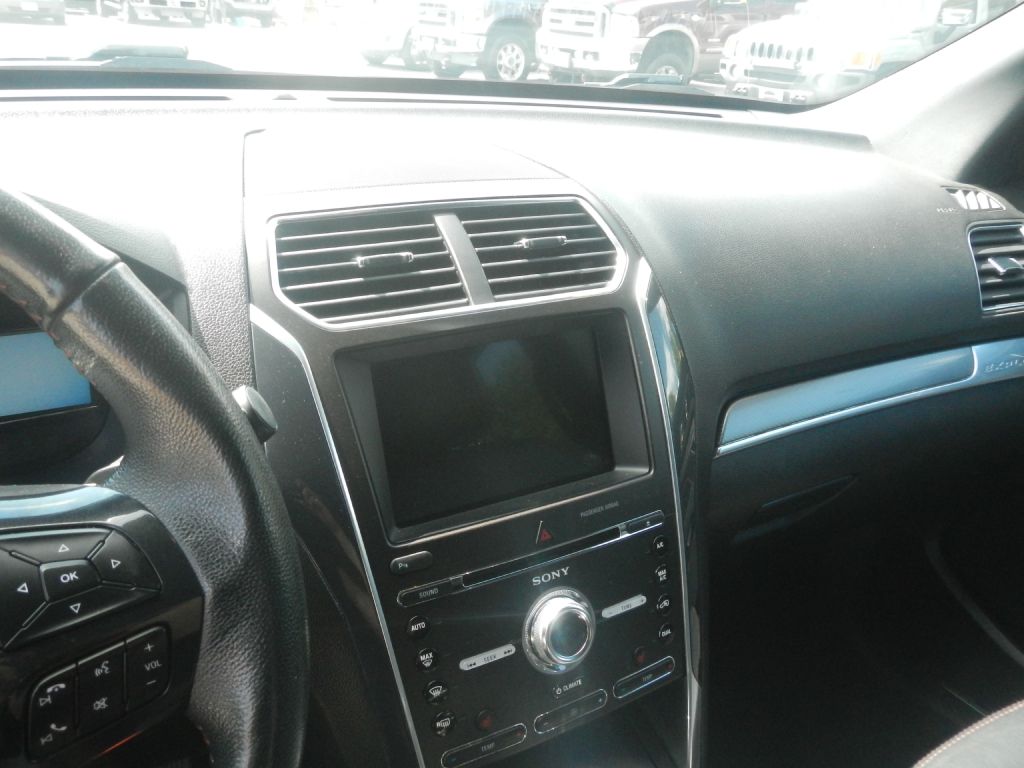 Photo 58 of this FORD EXPLORER 4WD