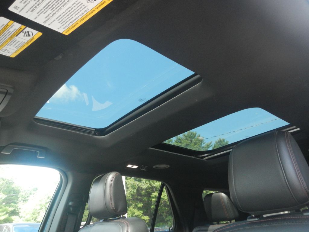Photo 61 of this FORD EXPLORER 4WD