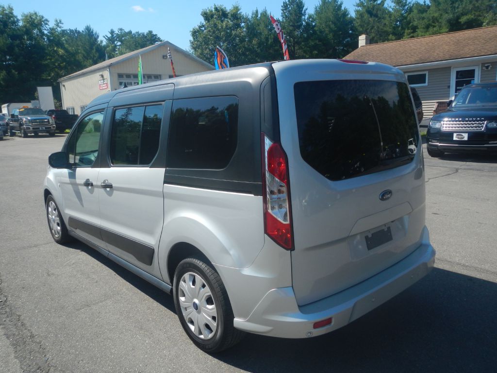 Photo 8 of this FORD TRANSIT CONNECT