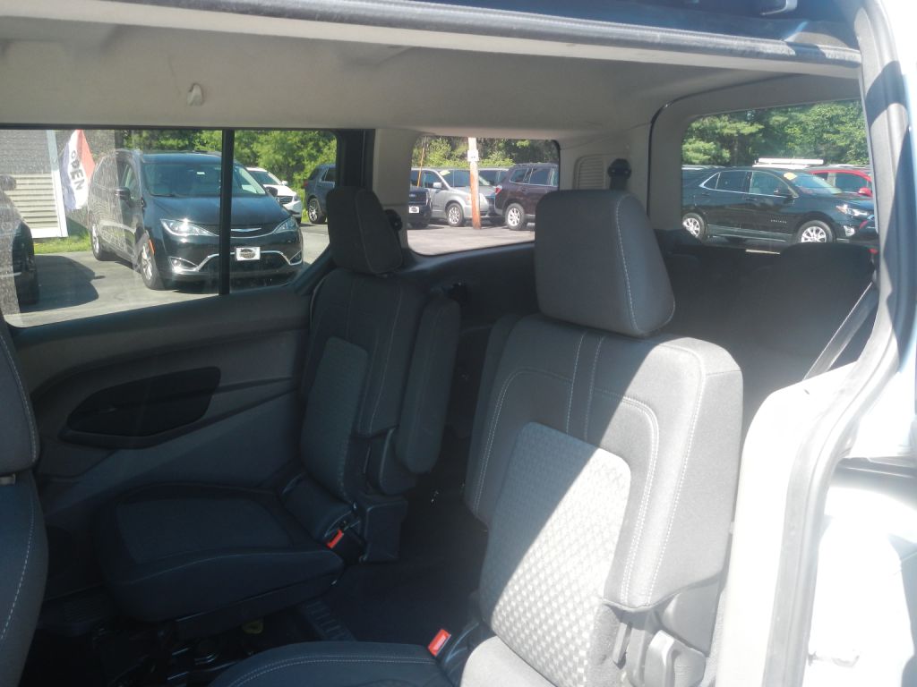 Photo 9 of this FORD TRANSIT CONNECT