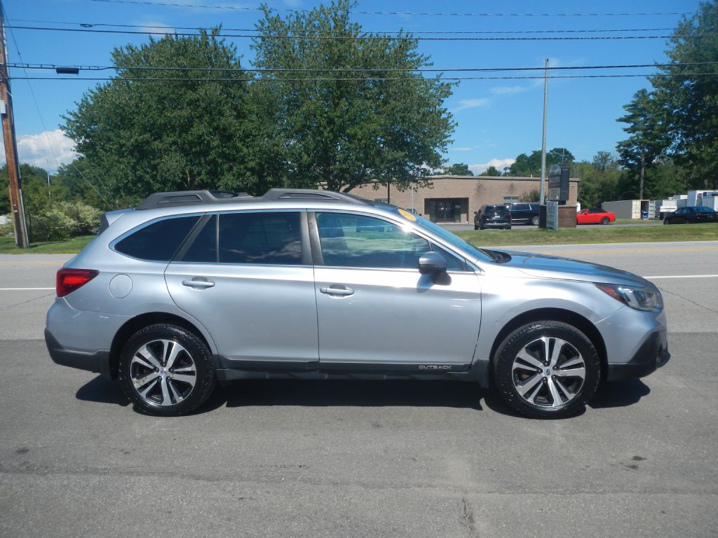 Photo 14 of this SUBARU OUTBACK AWD
