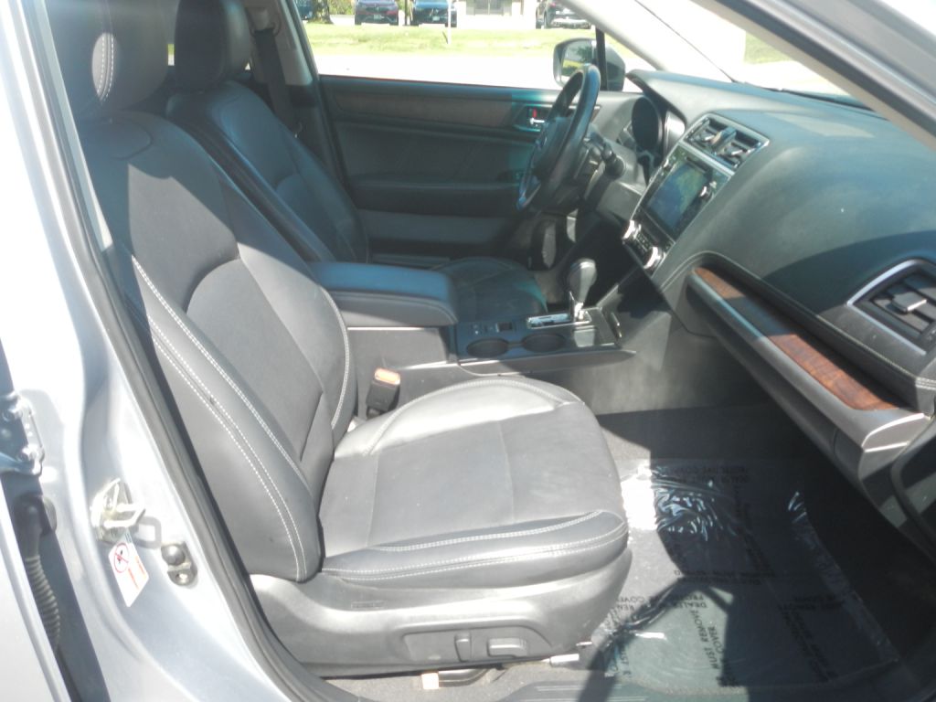 Photo 18 of this SUBARU OUTBACK AWD