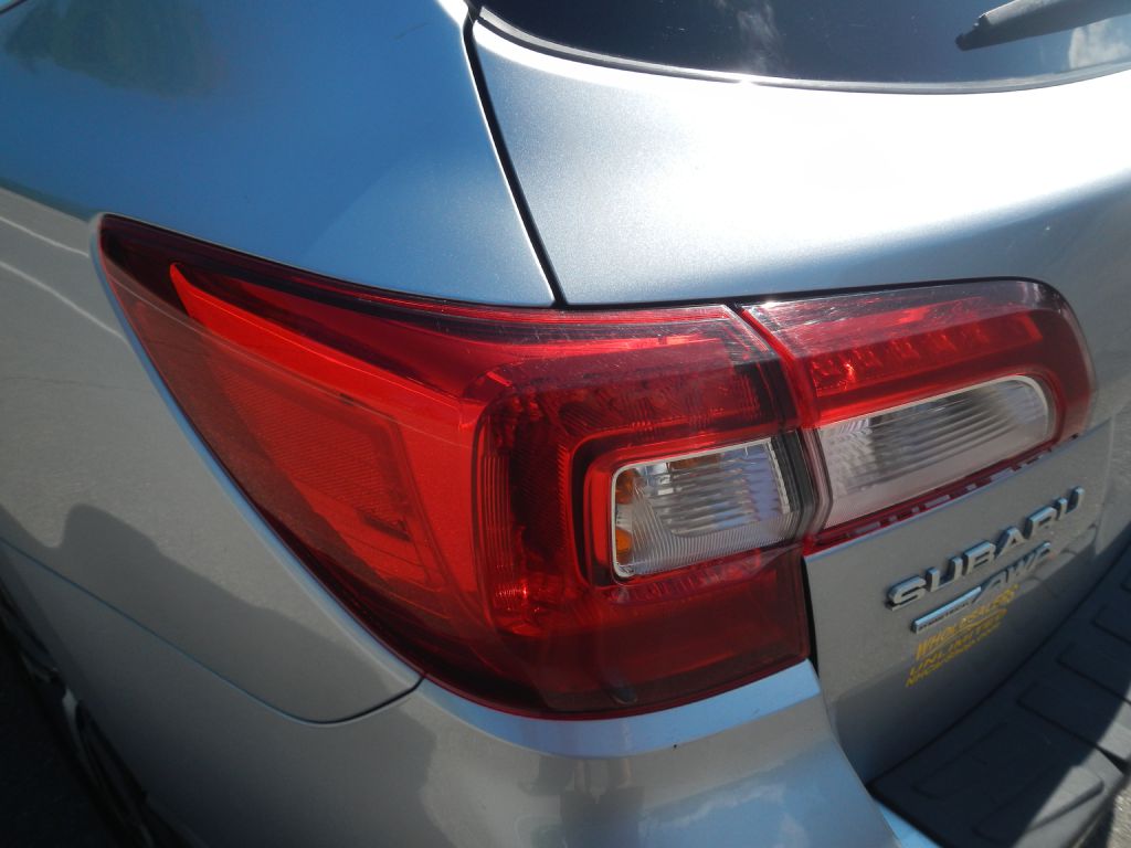 Photo 33 of this SUBARU OUTBACK AWD