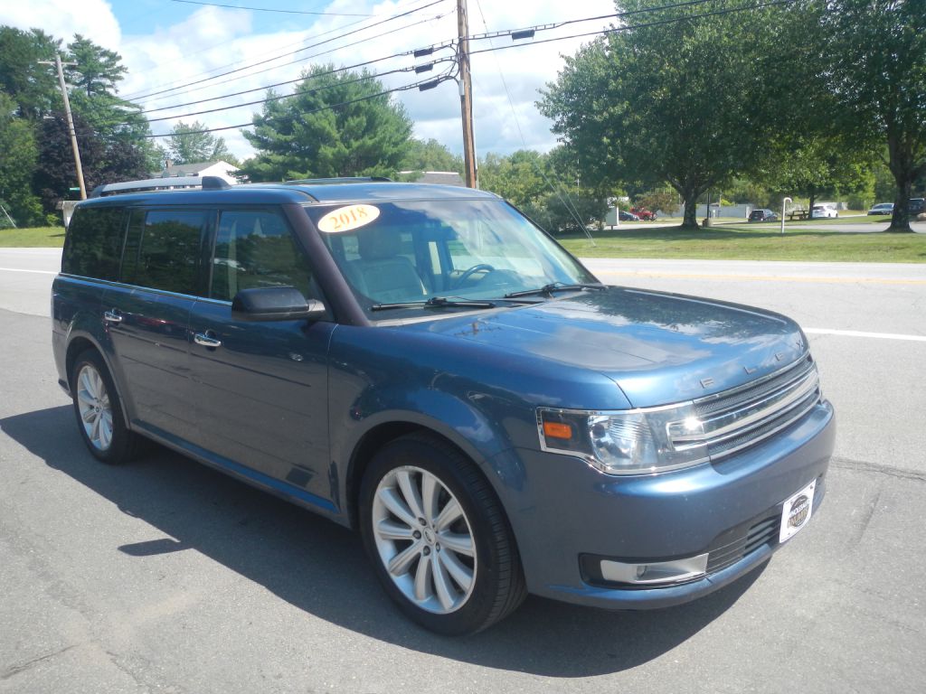 Photo 2 of this FORD FLEX