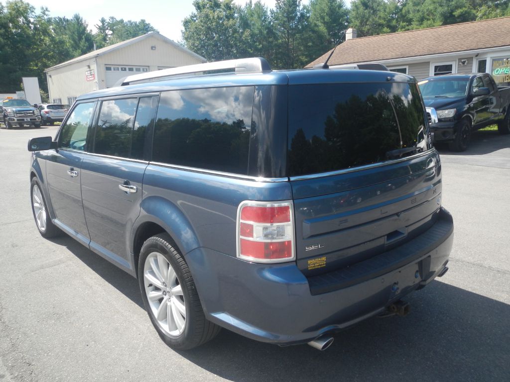 Photo 8 of this FORD FLEX