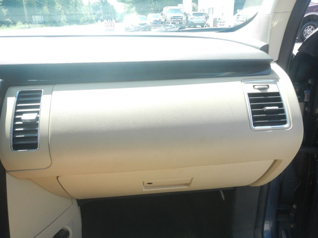 Photo 25 of this FORD FLEX