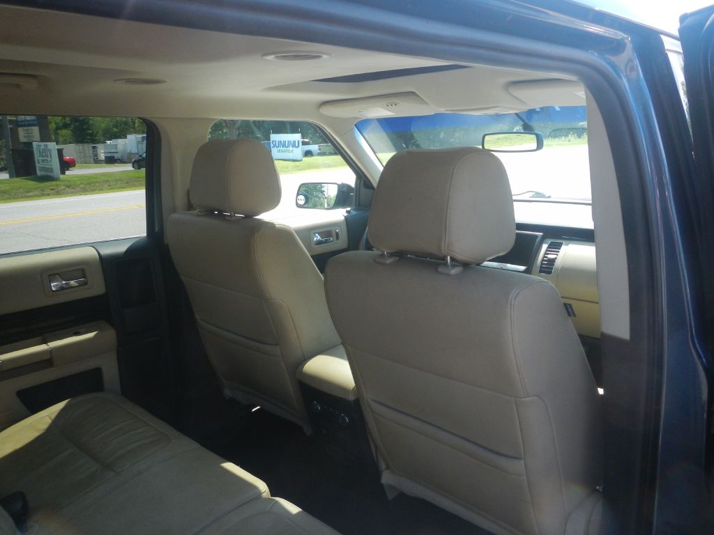 Photo 27 of this FORD FLEX