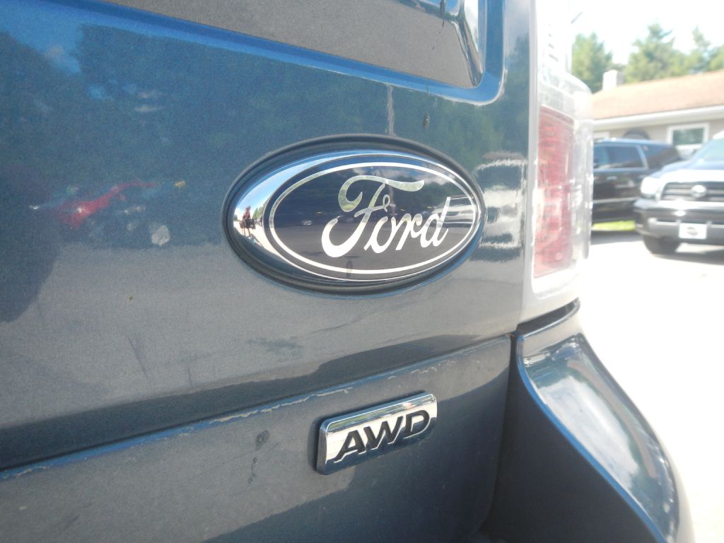 Photo 38 of this FORD FLEX