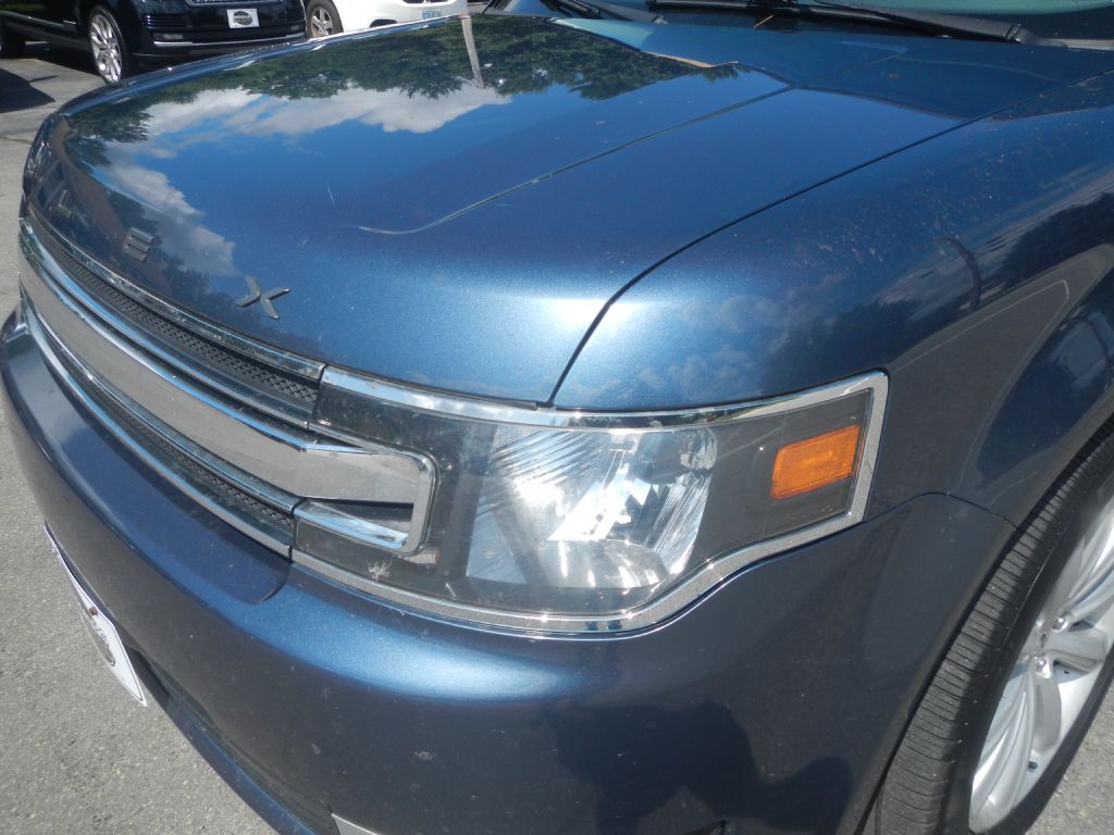 Photo 42 of this FORD FLEX