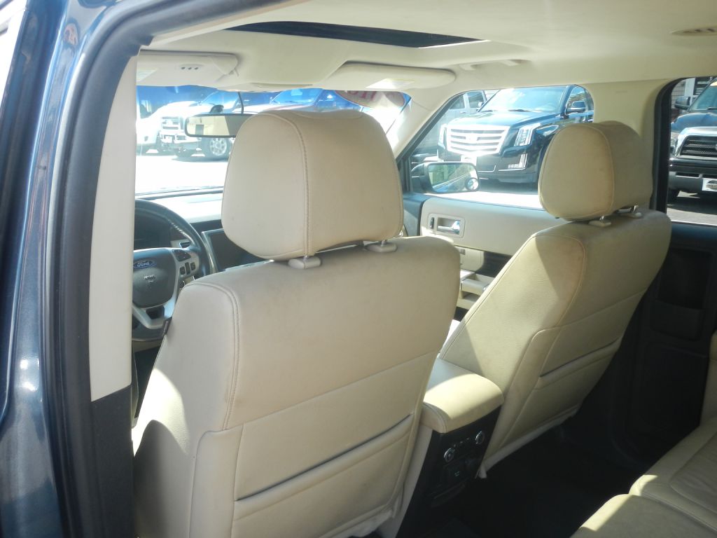 Photo 51 of this FORD FLEX