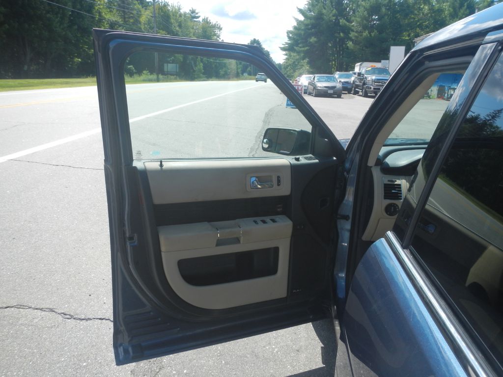 Photo 53 of this FORD FLEX