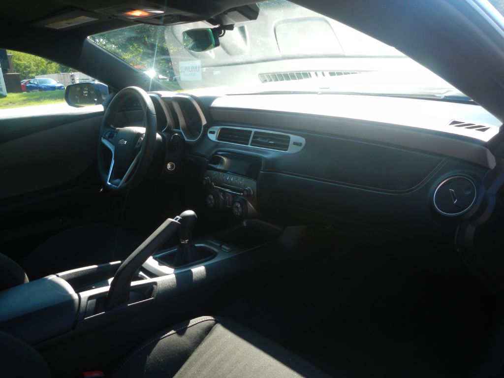 Photo 3 of this CHEVROLET CAMARO