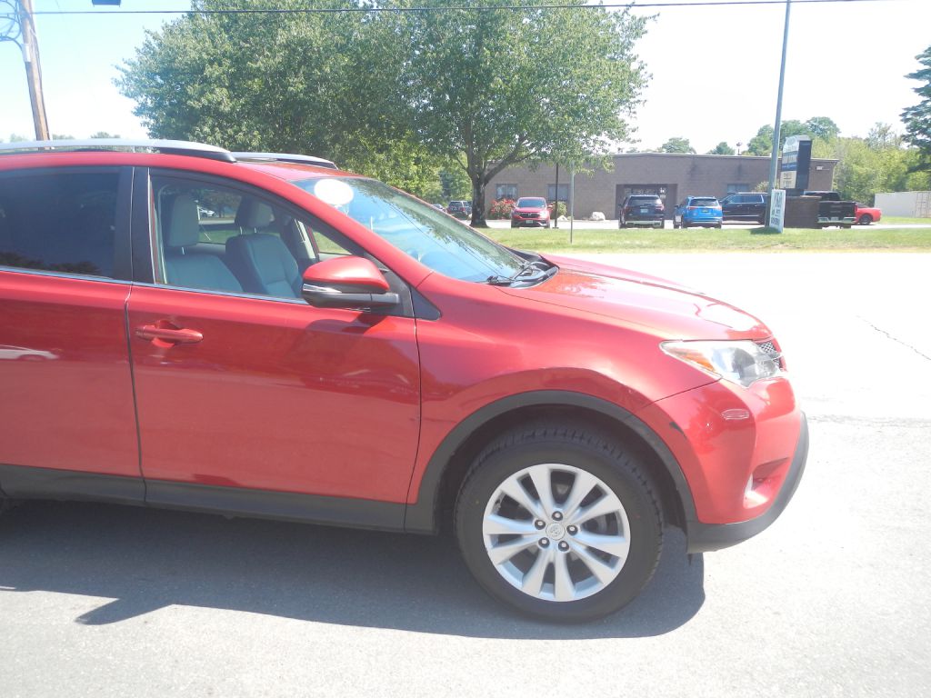 Photo 13 of this TOYOTA RAV4